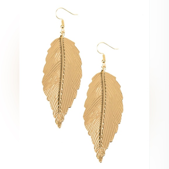 Gold Earrings. NWT - Picture 2 of 2